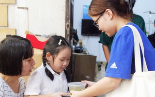 "Cuộc đua giải cứu thực phẩm" của học sinh THPT Hà Nội