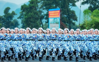 Hơn 16.000 chiến sỹ lực lượng vũ trang tổng hợp luyện diễu binh, diễu hành
