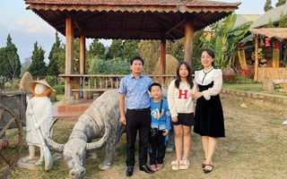 Bữa cơm muộn của vợ chồng chiến sĩ Công an