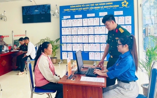 Đoàn viên, thanh niên hỗ trợ cung cấp dịch vụ công trực tuyến tại xã Nguyên Bình