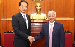 Chủ tịch Ủy ban Trung ương MTTQ Việt Nam Đỗ Văn Chiến tiếp Đại sứ Trung Quốc tại Việt Nam