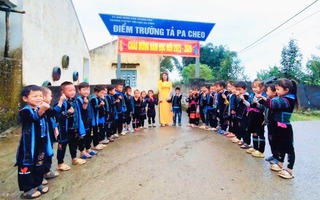 Lào Cai: Đón học sinh lớp 1 tựu trường sớm