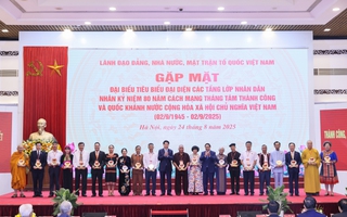 Doanh nhân Đỗ Quang Hiển được vinh danh nhờ thành tích xuất sắc đóng góp cho cộng đồng