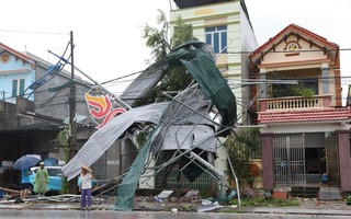 Ninh Bình: Dông lốc làm 1 người thiệt mạng, nhiều tài sản bị thiệt hại