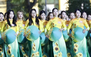 Ấn tượng Khối Phụ nữ Việt Nam tại sơ duyệt diễu binh, diễu hành Lễ kỷ niệm 80 năm Quốc khánh 2/9