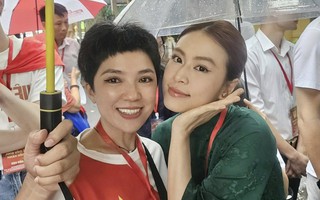 Huấn luyện viên bắn súng Đặng Hồng Hà đón tin vui của học trò khi đang tập luyện A80