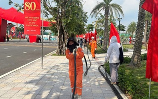 Sự hy sinh thầm lặng cho một Thủ đô sáng rực, an toàn, hiện đại và tràn đầy khí thế trong ngày Tết Độc lập