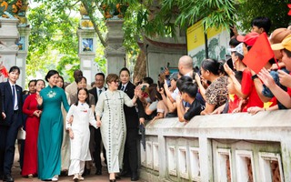 Phu nhân Tổng Bí thư Tô Lâm và Phu nhân Bí thư thứ nhất, Chủ tịch nước Cuba tham quan đền Ngọc Sơn