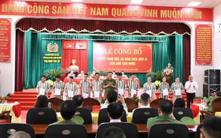 Phó Chủ tịch UBTƯ MTTQ Việt Nam Hoàng Công Thủy dự Lễ công bố Quyết định đặc xá tại Trại giam Tân Lập