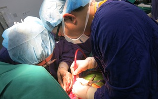 2 ca ghép tạng đặc biệt lần đầu thực hiện tại Việt Nam