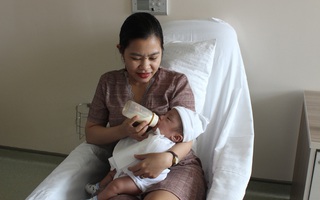 “Chuyển viện trong tử cung” cứu bé trai sinh cực non