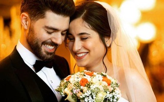 Đôi vợ chồng mới cưới 3 ngày đã thiệt mạng trong tai nạn máy bay ở Iran