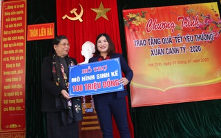 Chương trình “Tết yêu thương” của Hội LHPN Việt Nam đến với đồng bào vùng ven biển Hà Tĩnh