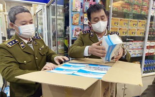 Hà Nội: Tăng giá bán khẩu trang y tế, 16 cửa hàng và 2 cá nhân bị xử lý