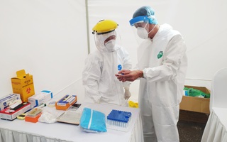 Bắc Giang khẩn cấp lấy mẫu xét nghiệm SARS-CoV-2 của những người làm ở Công ty Samsung