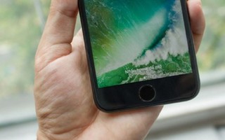 Cận cảnh những chiếc iPhone 7 'xách tay' đầu tiên tại Việt Nam