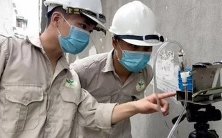 Vụ cháy công ty Rạng Đông: Khuyến cáo thận trọng dùng nước mặt trong phạm vi 1,5km