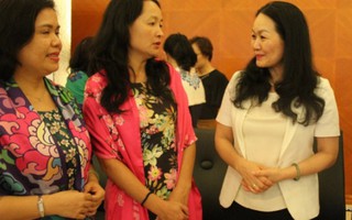 Mong các phu nhân là cầu nối giữa Hội với phụ nữ Việt ở nước ngoài 