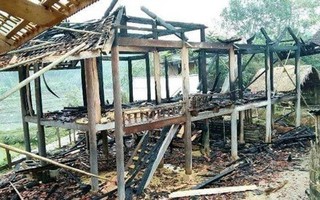 Nghệ An: Chồng phóng hỏa đốt nhà sàn để hả cơn giận vợ
