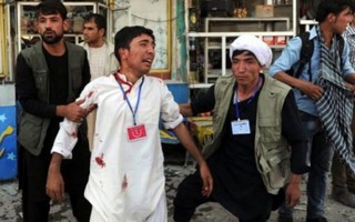 Đánh bom ở Afghanistan, 61 người chết