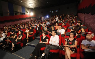 Khán giả nô nức đến rạp xem phim Việt miễn phí