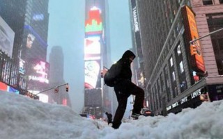 Cô gái 16 tuổi chết trong bão tuyết hoành hành ở Mỹ