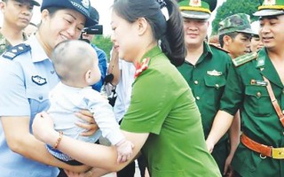Lạng Sơn: Bắt giữ 2 đối tượng có hành vi mua bán trẻ sơ sinh