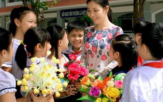 Giáo viên Hà Nội mong có ngày 20/11 như giáo viên ở…quê