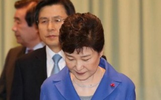 Luật sư của bà Park Geun-hye trì hoãn tiến trình xét xử