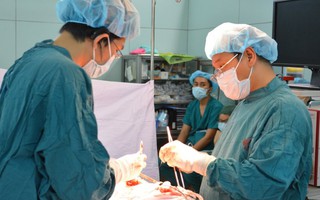2 bệnh viện phối hợp cứu kịp thời thai phụ mang thai tuần 31 bị hoại tử ruột
