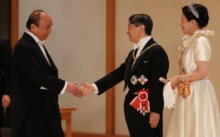 Thủ tướng chúc mừng Nhật Bản bước vào thời kỳ 'Lệnh Hòa' phát triển thịnh vượng