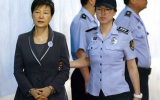 Cựu Tổng thống Hàn Quốc Park Geun-hye chịu thêm 8 năm tù