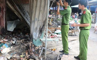 Sét đánh cháy chợ, tiểu thương mất hơn nửa tỷ đồng