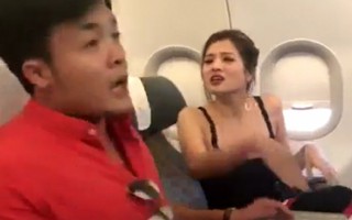 Hoa hậu Phan Hoàng Thu lên tiếng về clip bị sàm sỡ trên máy bay