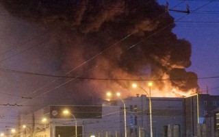 Cháy trung tâm thương mại ở Nga: 37 người chết, 40 trẻ em mất tích