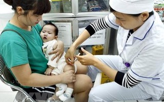 Hàng triệu trẻ em bị lỡ lịch tiêm chủng mở rộng vì cạn kiệt vaccine