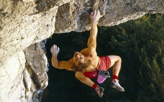 Aiden là tay chơi 'free soloing' kém may mắn