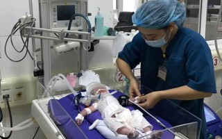 Mẹ ngừng thở khi mang thai 35 tuần, bác sĩ nỗ lực giành giật sự sống cho con