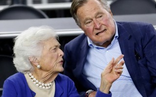 Lá thư tình nồng đượm 73 năm yêu thương của vợ chồng Đệ nhất phu nhân Mỹ Barbara Bush