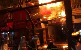 Phong tỏa khu trọ bị cháy cạnh Bệnh viện Nhi vì nghi có thi thể