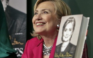 Bà Hillary sẽ xuất bản sách về cuộc đua Tổng thống Mỹ