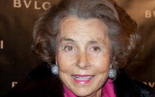 Người phụ nữ giàu nhất thế giới qua đời ở tuổi 95
