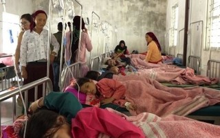 Nghi ngộ độc thực phẩm tập thể tại trường tiểu học ở Hà Giang