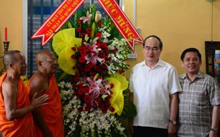 Chủ tịch Uỷ ban TƯMTTQ VN Nguyễn Thiện Nhân chúc Tết Chôl Chnăm Thmây