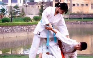 Ngất lên ngất xuống vẫn mê karatedo