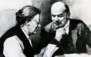 Lenin và bạn đời trong những khoảnh khắc đời thường