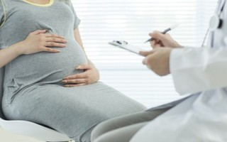 Tránh biến chứng do u xơ tử cung khi mang thai