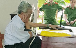 Bị cáo Nguyễn Khắc Thủy tuyên bố kiện những người tố cáo