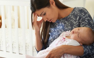 Trầm cảm sau sinh, phụ nữ có thể hại con và chồng