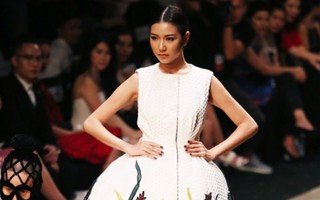 Á hậu Thúy Vân mở màn Vietnam International Fashion week 2016